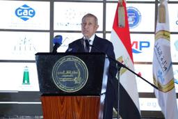 د. إسماعيل عبد الغفار في اليوم البحري العالمي : تأهيل الكوادر أولوية لقطاع النقل البحري