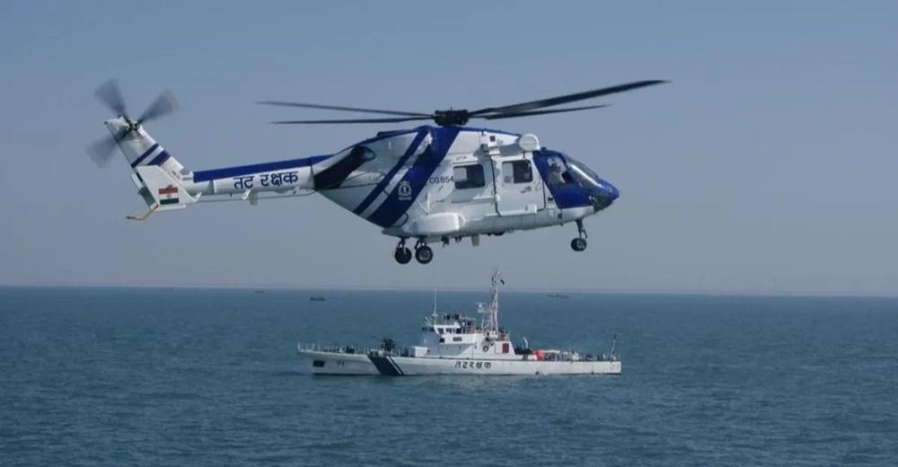 India launches rescue operation as bulk carrier sinks off east coast