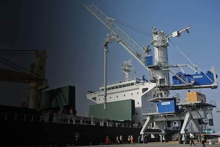 بدء تشغيل الحوض العائم في ميناء بنغازي وخدمات جديدة لمالكي السفن والناقلات مجلة ربان السفينة